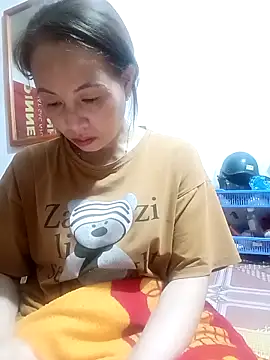 Snapshot of suka-bae chatting on October 8, 2025, 5:13 pm suka-bae online show from October 8, 2025, 5:13 pm