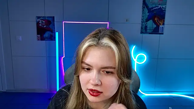 Snapshot of HaleySun chatting on October 2, 2025, 1:14 pm HaleySun online show from October 2, 2025, 1:14 pm