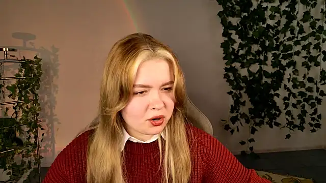 Snapshot of HaleySun chatting on September 26, 2025, 9:05 am HaleySun online show from September 26, 2025, 9:05 am