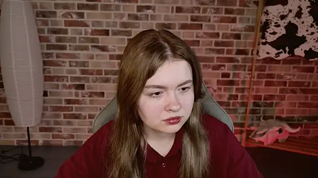 Snapshot of HaleySun chatting on November 9, 2025, 1:15 pm HaleySun online show from November 9, 2025, 1:15 pm