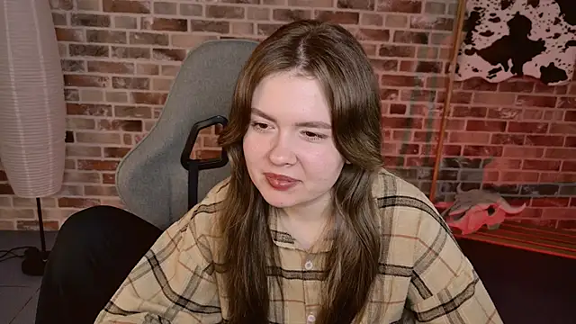 Snapshot of HaleySun chatting on November 8, 2025, 9:13 am HaleySun online show from November 8, 2025, 9:13 am