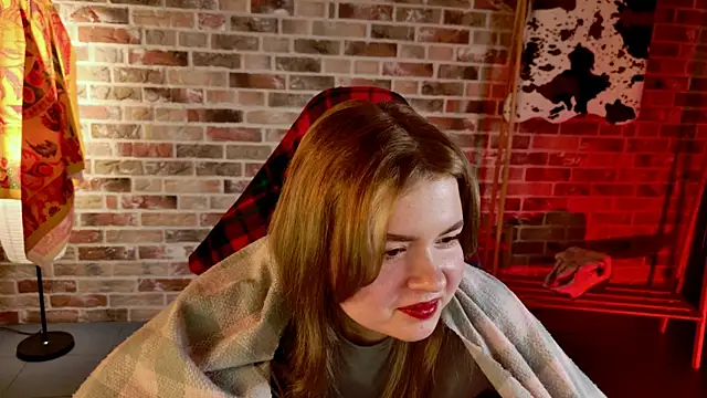 Snapshot of HaleySun chatting on October 22, 2025, 2:05 pm HaleySun online show from October 22, 2025, 2:05 pm