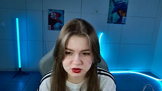 Snapshot of HaleySun chatting on October 5, 2025, 5:09 am HaleySun online show from October 5, 2025, 5:09 am