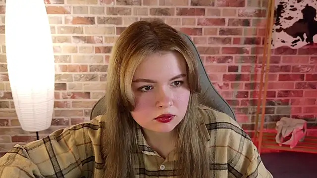 Snapshot of HaleySun chatting on October 16, 2025, 1:08 pm HaleySun online show from October 16, 2025, 1:08 pm