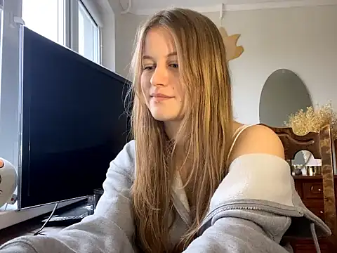 DarlenaRhett online show from September 29, 2025, 8:21 am