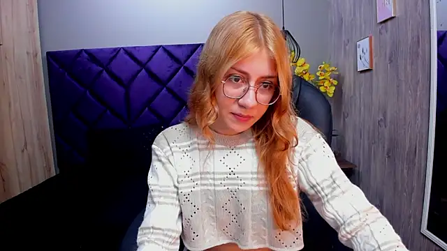 Snapshot of ChloeCampbell03 chatting on October 21, 2025, 12:48 pm ChloeCampbell03 online show from October 21, 2025, 12:48 pm