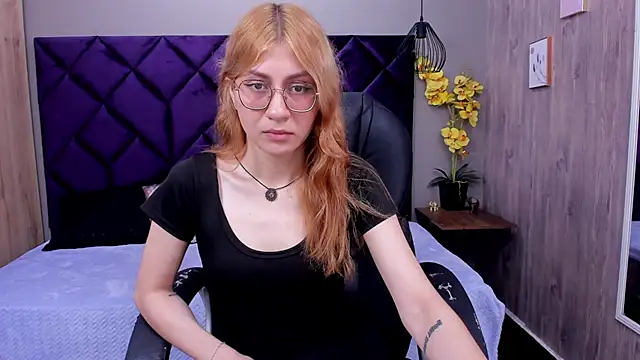 Snapshot of ChloeCampbell03 chatting on October 30, 2025, 12:47 pm ChloeCampbell03 online show from October 30, 2025, 12:47 pm