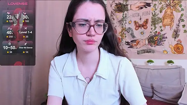 Snapshot of bellacatlovesmeat chatting on November 18, 2025, 6:44 pm bellacatlovesmeat online show from November 18, 2025, 6:44 pm