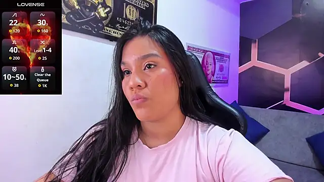 Snapshot of Tamara_Johnss_ chatting on October 10, 2025, 3:07 am Tamara Johnss online show from October 10, 2025, 3:07 am