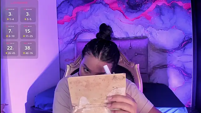 Snapshot of Tamara_Johnss_ chatting on October 7, 2025, 3:07 am Tamara Johnss online show from October 7, 2025, 3:07 am