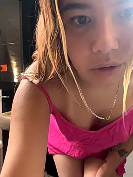 Violettt hot online show from October 6, 2025, 1:45 pm