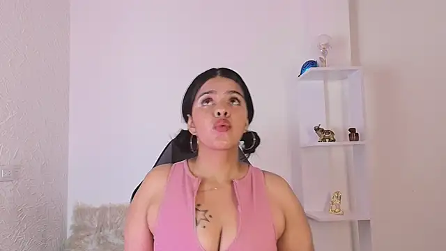 Evelyn brown8 online show from October 3, 2025, 2:07 pm