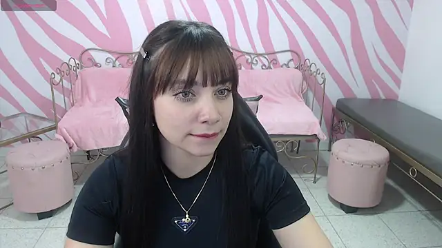Snapshot of saabrina_ chatting on October 20, 2025, 1:00 pm saabrina online show from October 20, 2025, 1:00 pm