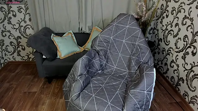 Rimma Kallas online show from October 18, 2025, 4:36 am