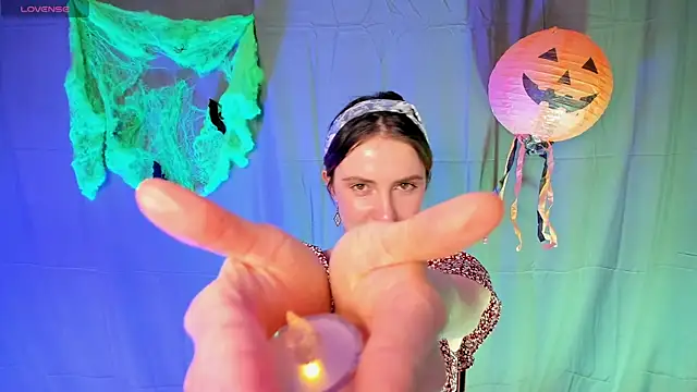 Rimma Kallas online show from October 31, 2025, 1:30 pm