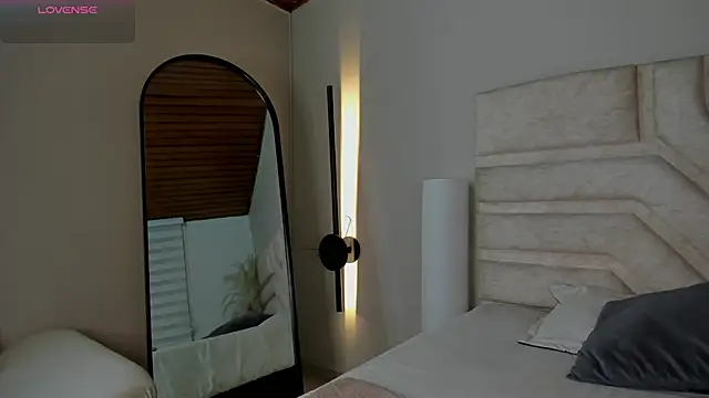 cherry bunnyx online show from February 21, 2026, 4:25 am