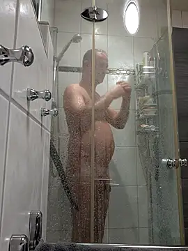 TommyTom76 online show from December 20, 2025, 6:33 pm