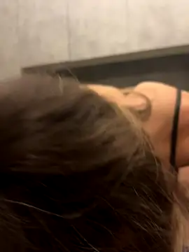 Snapshot of Miss_Desy chatting on October 16, 2025, 10:29 pm Miss Desy online show from October 16, 2025, 10:29 pm