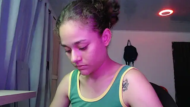 LittleCheerry69 online show from October 20, 2025, 2:39 pm