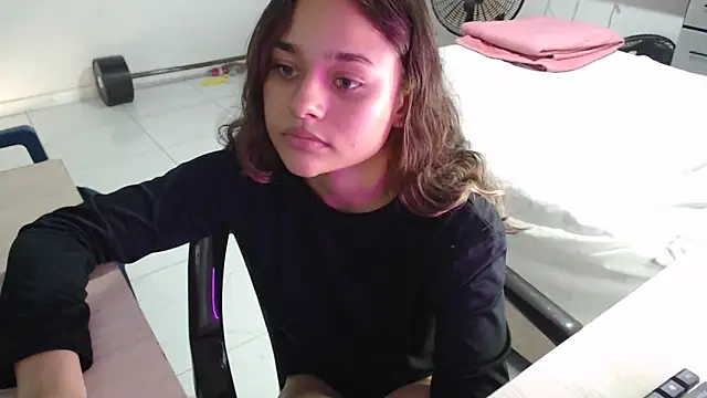 LittleCheerry69 online show from February 13, 2026, 7:36 pm