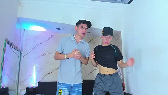 Snapshot of ALEX_MILLER25 chatting on October 4, 2025, 4:14 am ALEX MILLER25 online show from October 4, 2025, 4:14 am