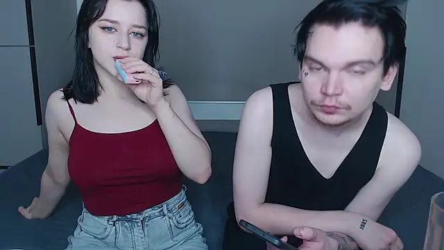 jackoffjillss online show from October 16, 2025, 7:44 pm