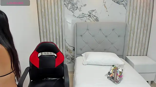 SAMANTHABENET online show from February 20, 2026, 8:00 pm