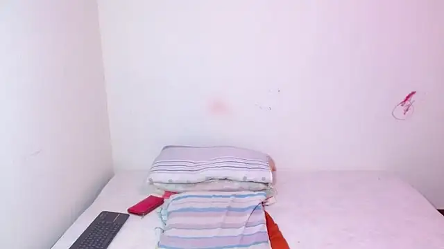 Snapshot of lorenacapelli chatting on November 21, 2025, 8:08 pm lorenacapelli online show from November 21, 2025, 8:08 pm