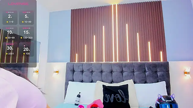 Nathaly  Rosse online show from November 6, 2025, 2:48 am