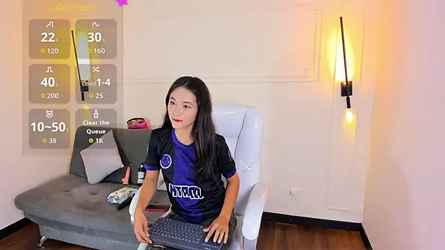 Nathaly  Rosse online show from September 26, 2025, 3:02 am