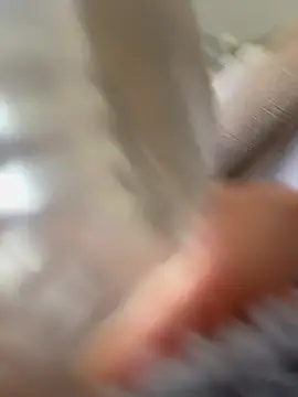 ohleafpix online show from October 31, 2025, 9:22 pm