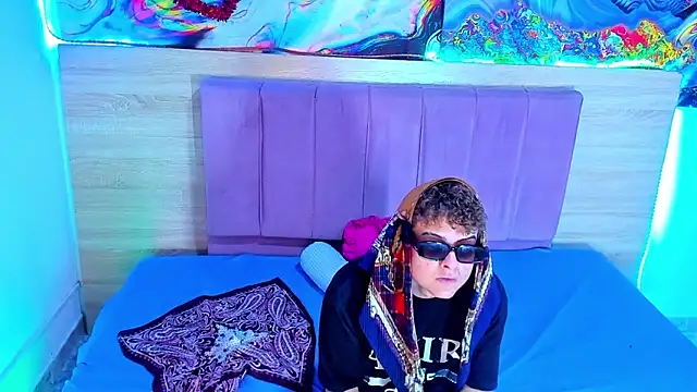 antonellaa morgan online show from October 24, 2025, 3:33 pm