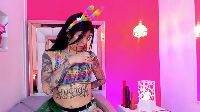 Camila hot 3 online show from September 23, 2025, 11:23 pm