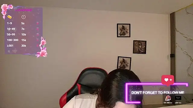 Snapshot of Nina_Rouge7 chatting on November 8, 2025, 1:14 pm Nina Rouge7 online show from November 8, 2025, 1:14 pm