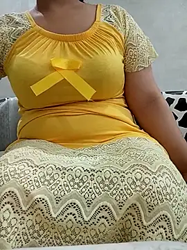 lily sx online show from October 23, 2025, 7:18 am