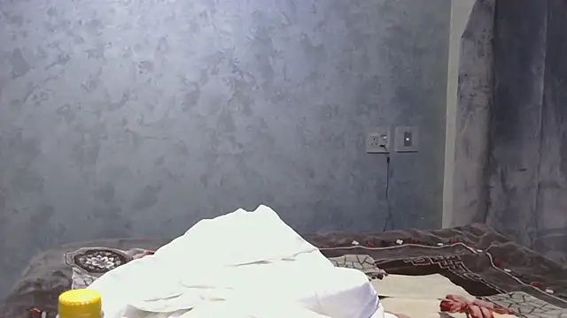 MthondoWeBananaX2 online show from November 3, 2025, 9:07 pm