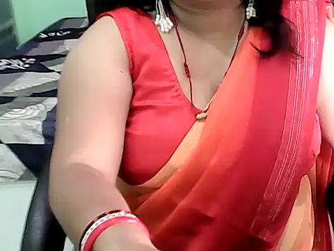 BABITA KUMARII online show from March 3, 2026, 5:09 pm