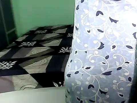 BABITA KUMARII online show from October 17, 2025, 8:28 am