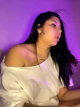 hornykitten  online show from September 25, 2025, 5:13 am