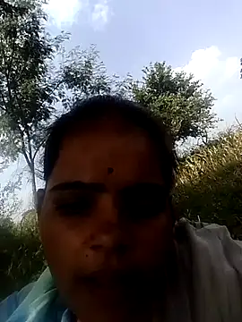 Cuty nensi online show from October 8, 2025, 7:54 am