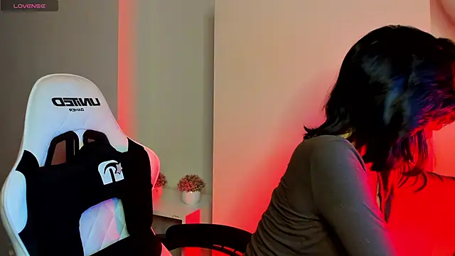 Snapshot of Michelle_Murray chatting on October 6, 2025, 1:07 am Michelle Murray online show from October 6, 2025, 1:07 am