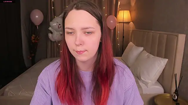 Monica  Queen online show from March 27, 2026, 8:37 am