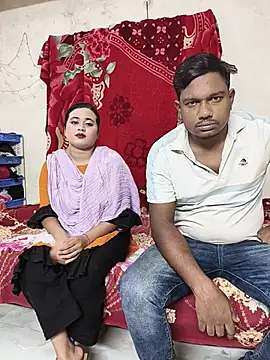 Snapshot of Love_Queen11 chatting on July 19, 2026, 3:42 pm Love Queen11 online show from July 19, 2026, 3:42 pm