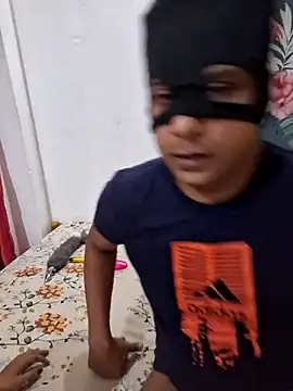 Snapshot of shani_taniya chatting on November 13, 2025, 4:44 pm shani taniya online show from November 13, 2025, 4:44 pm