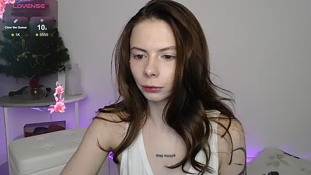 Snapshot of BellaAbey chatting on December 22, 2025, 7:25 pm BellaAbey online show from December 22, 2025, 7:25 pm