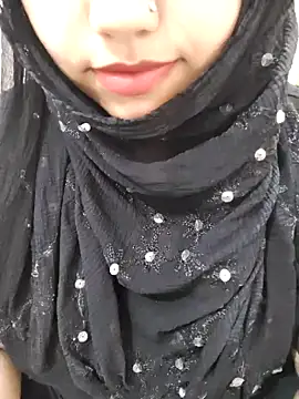 Miss Rose   online show from November 9, 2025, 6:06 am