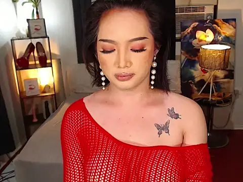 xXCompassionateLoveXx online show from October 18, 2025, 1:51 am