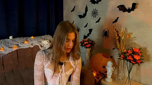 Snapshot of LilianLee chatting on October 28, 2025, 2:16 pm LilianLee online show from October 28, 2025, 2:16 pm