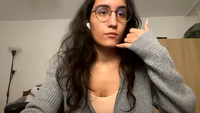 EvaJetty online show from November 6, 2025, 4:00 pm