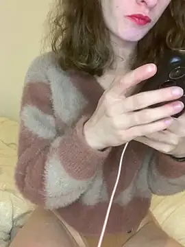 Snapshot of june_cat chatting on February 18, 2026, 6:59 pm june cat online show from February 18, 2026, 6:59 pm